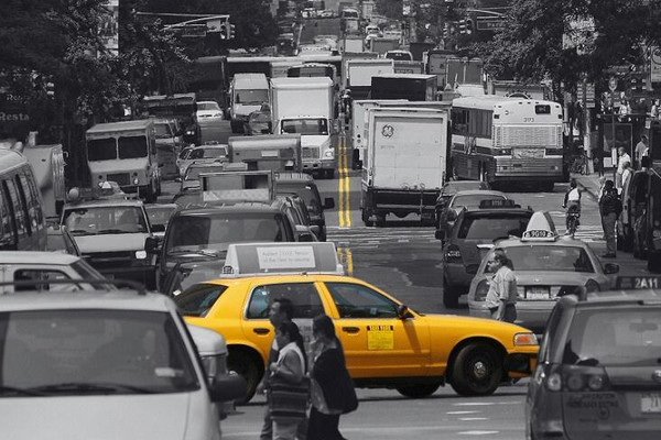 Traffic on a Manhattan street
