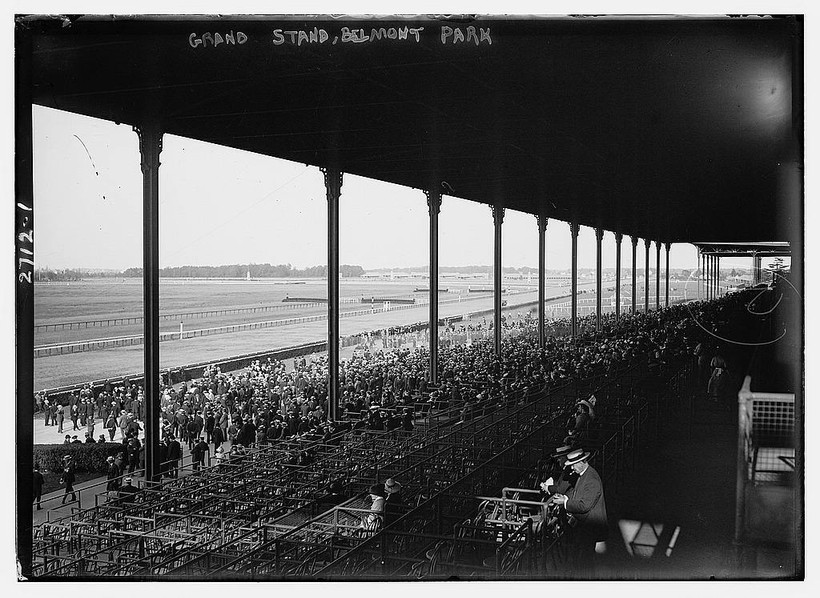 Photo of horse track from seating at a wide angle