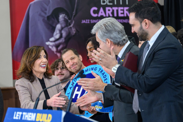 Mamdani and Hochul at a rally together