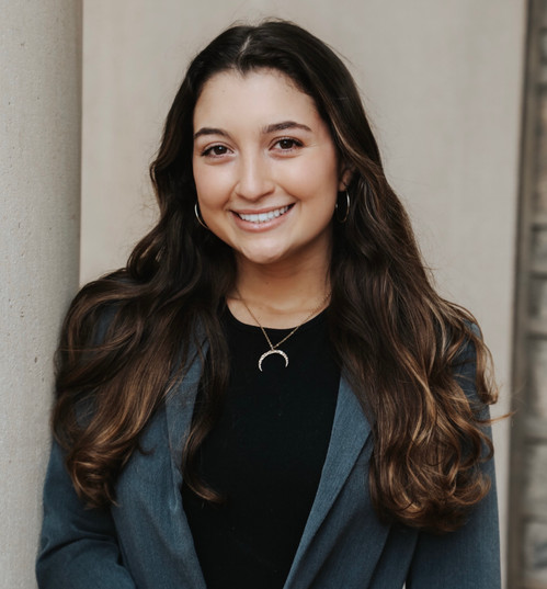 A photo of Melissa Manno.