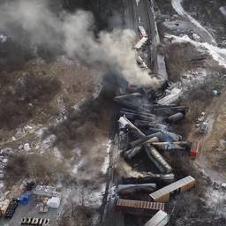 A video screenshot of a derailed freight train in East Palestine, Ohio.